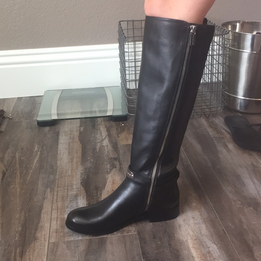 Brand new Michael Kors riding boots size 6 - Picture 2 of 3